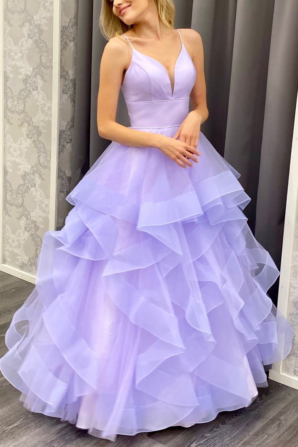 A-line V Neck Spaghetti Straps Long/Floor-Length Tulle Prom Dresses With Ruffles