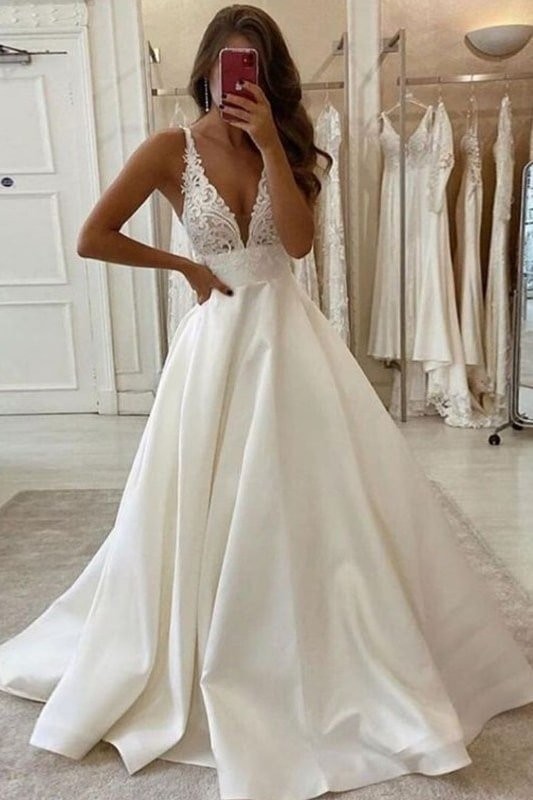 A-Line/Princess Satin Lace V-neck Sleeveless Chapel Train Wedding Dresses