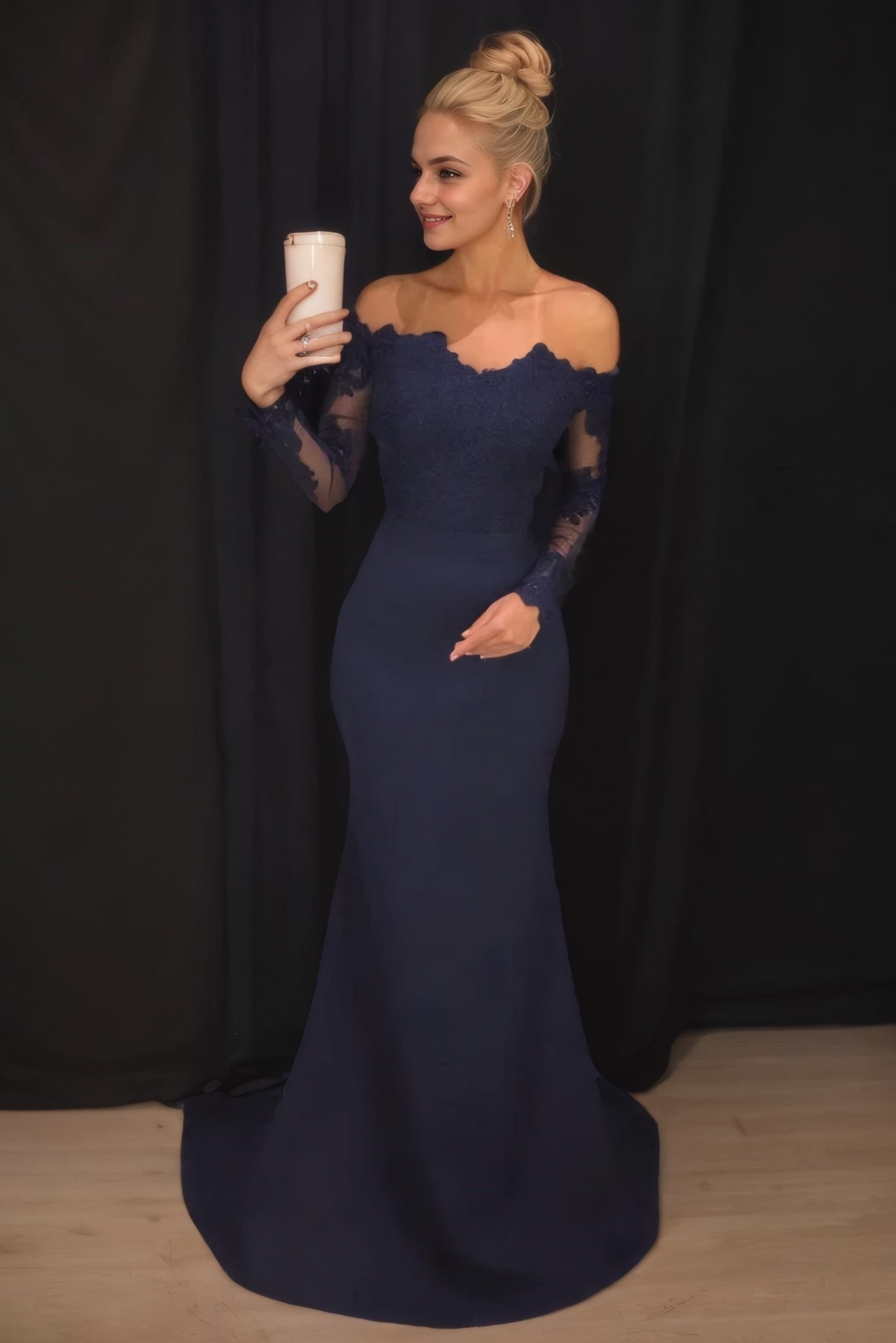 Elastic Satin Prom Dresses Trumpet/Mermaid Off-The-Shoulder Court Train With Lace