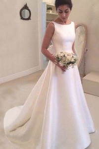 Satin Court Train A-Line/Princess Sleeveless Bateau Zipper Wedding Dress With Bowknot